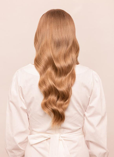 20 Inch Full Volume Clip in Hair Extensions #18 Golden Blonde